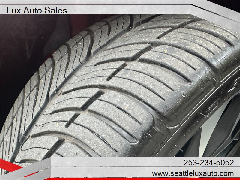 2013 Honda Civic Si w/Summer Tires - Photo 11 - Woodinville, WA 98077