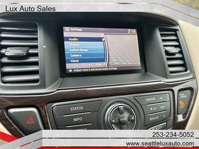 2013 Nissan Pathfinder SL   - Photo 15 - Woodinville, WA 98077