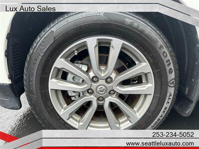 2013 Nissan Pathfinder SL   - Photo 8 - Woodinville, WA 98077