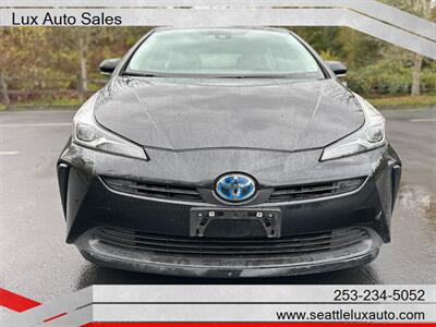 2020 Toyota Prius XLE   - Photo 2 - Woodinville, WA 98077