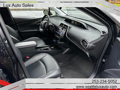 2020 Toyota Prius XLE   - Photo 12 - Woodinville, WA 98077