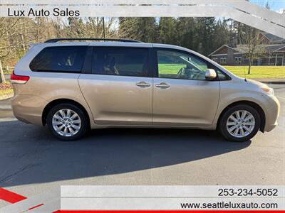 2013 Toyota Sienna XLE 7-Passenger   - Photo 6 - Woodinville, WA 98077