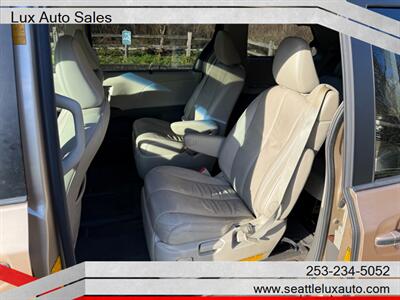 2013 Toyota Sienna XLE 7-Passenger   - Photo 22 - Woodinville, WA 98077