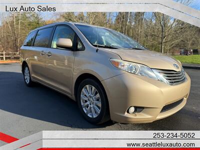 2013 Toyota Sienna XLE 7-Passenger   - Photo 7 - Woodinville, WA 98077