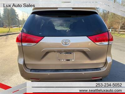 2013 Toyota Sienna XLE 7-Passenger   - Photo 4 - Woodinville, WA 98077