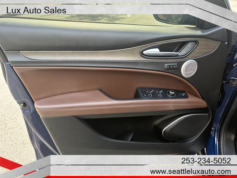 2018 Alfa Romeo Stelvio Ti - Photo 21 - Woodinville, WA 98077