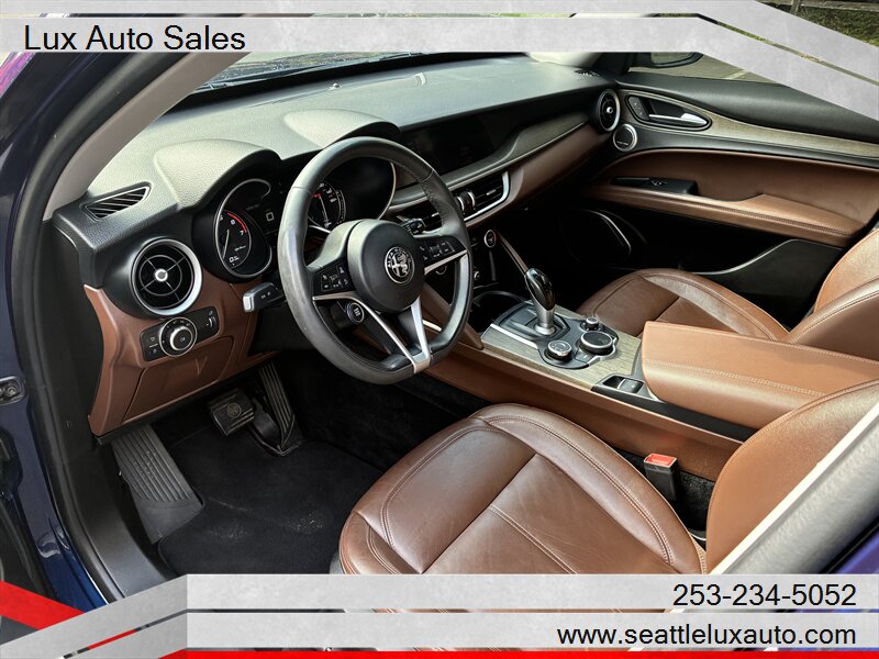 2018 Alfa Romeo Stelvio Ti - Photo 11 - Woodinville, WA 98077