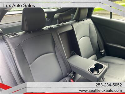 2020 Toyota Prius XLE   - Photo 15 - Woodinville, WA 98077