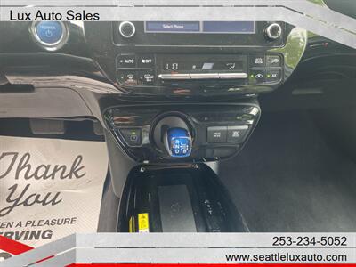 2020 Toyota Prius XLE   - Photo 20 - Woodinville, WA 98077