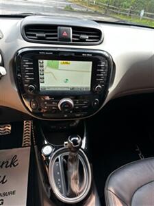 2014 Kia Soul +   - Photo 20 - Woodinville, WA 98077