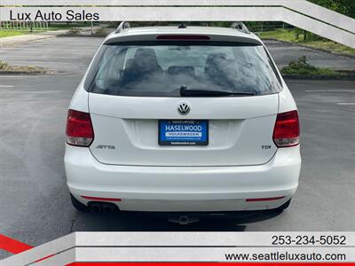 2011 Volkswagen Jetta SportWagen TDI   - Photo 6 - Woodinville, WA 98077