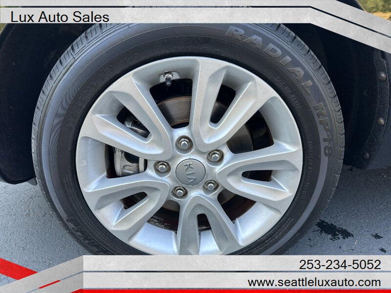2013 Kia Soul + - Photo 9 - Woodinville, WA 98077