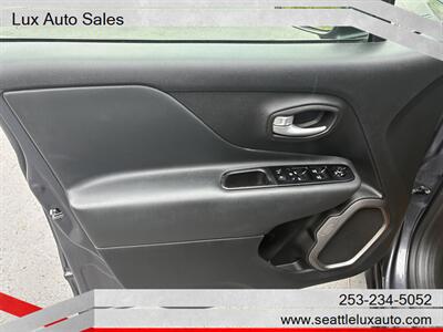 2023 Jeep Renegade Latitude   - Photo 23 - Woodinville, WA 98077