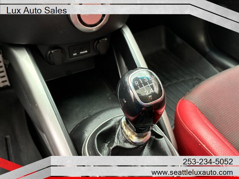 2013 Hyundai VELOSTER - Photo 15 - Woodinville, WA 98077