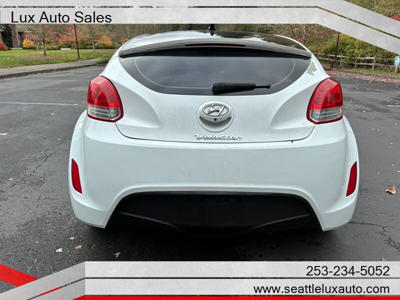 2013 Hyundai VELOSTER - Photo 4 - Woodinville, WA 98077