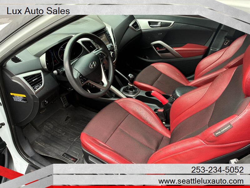 2013 Hyundai VELOSTER - Photo 9 - Woodinville, WA 98077