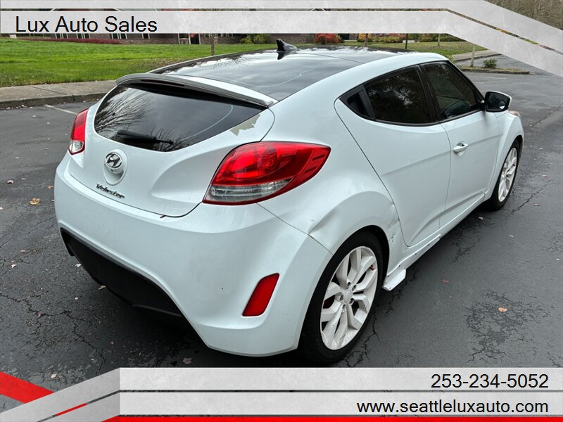 2013 Hyundai VELOSTER - Photo 5 - Woodinville, WA 98077