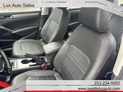 2020 Volkswagen Passat SE   - Photo 10 - Woodinville, WA 98077