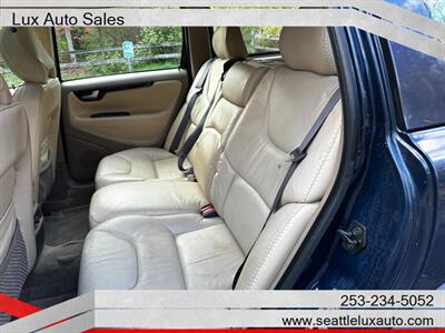 2001 Volvo V70 XC   - Photo 21 - Woodinville, WA 98077