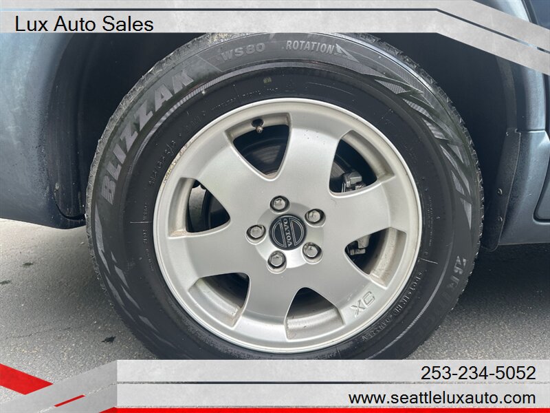 2001 Volvo V70 XC - Photo 11 - Woodinville, WA 98077
