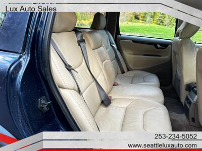 2001 Volvo V70 XC   - Photo 19 - Woodinville, WA 98077