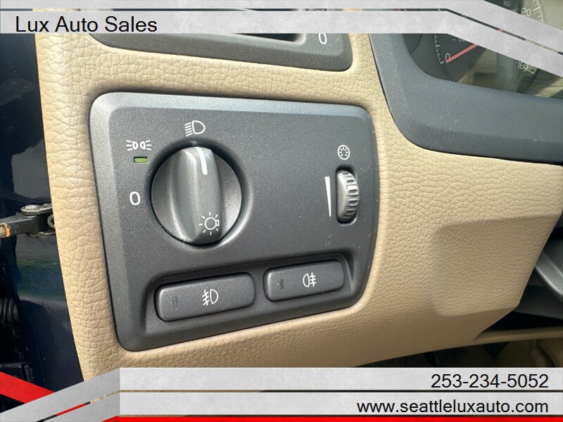 2001 Volvo V70 XC - Photo 20 - Woodinville, WA 98077