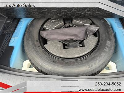 2020 Toyota RAV4 XLE Premium   - Photo 25 - Woodinville, WA 98077