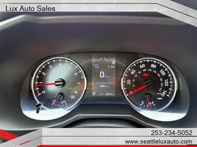 2020 Toyota RAV4 XLE Premium   - Photo 9 - Woodinville, WA 98077
