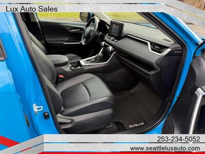 2020 Toyota RAV4 XLE Premium   - Photo 18 - Woodinville, WA 98077