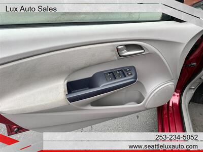 2010 Honda Insight EX   - Photo 12 - Woodinville, WA 98077