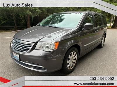 2015 Chrysler Town & Country Touring Van