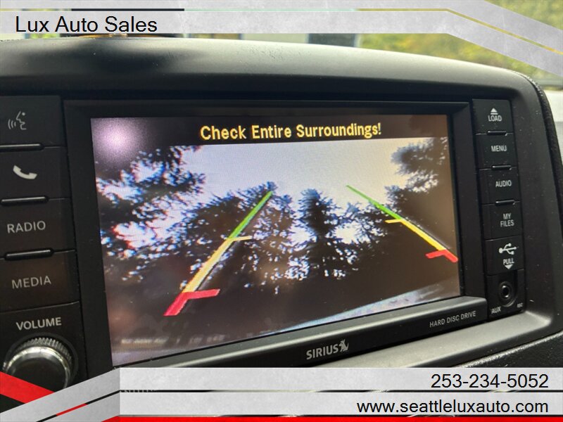 2015 Chrysler Town and Country Touring - Photo 8 - Woodinville, WA 98077