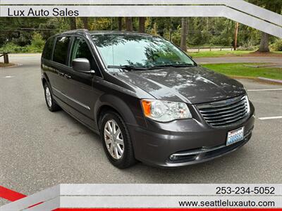 2015 Chrysler Town and Country Touring - Photo 6 - Woodinville, WA 98077