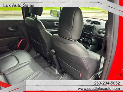 2015 Jeep Renegade Trailhawk   - Photo 15 - Woodinville, WA 98077