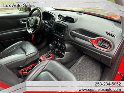 2015 Jeep Renegade Trailhawk   - Photo 12 - Woodinville, WA 98077