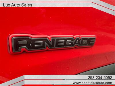2015 Jeep Renegade Trailhawk   - Photo 32 - Woodinville, WA 98077