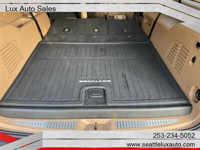 2018 Cadillac Escalade Platinum  Platinum - Photo 25 - Woodinville, WA 98077