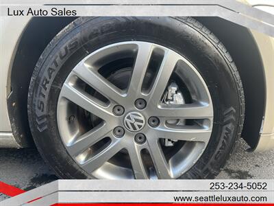 2005 Volkswagen Jetta 2.5   - Photo 12 - Woodinville, WA 98077