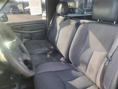 2005 Chevrolet Silverado 2500 Work Truck 2dr Regular Cab Work Truck   - Photo 14 - Boise, ID 83714