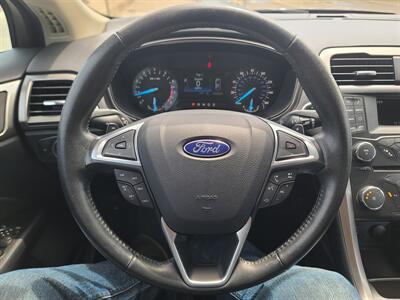 2017 Ford Fusion SE   - Photo 9 - Boise, ID 83714