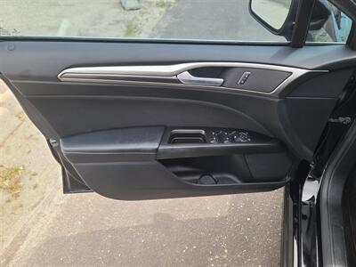2017 Ford Fusion SE   - Photo 14 - Boise, ID 83714