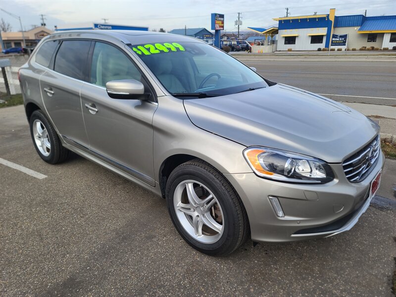 2015 Volvo XC60 T6 Platinum