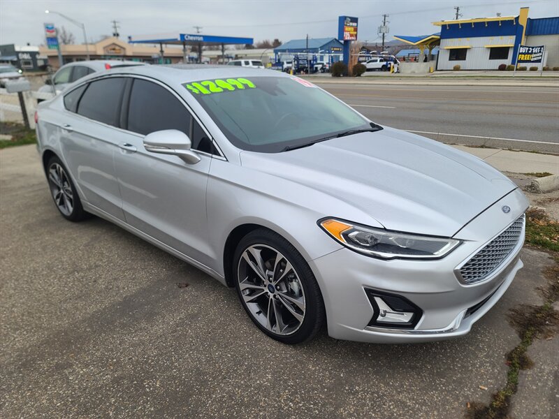 2019 Ford Fusion Titanium's photo