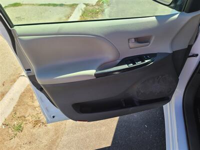 2013 Toyota Sienna LE 8-Passenger   - Photo 14 - Boise, ID 83714