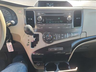 2013 Toyota Sienna LE 8-Passenger   - Photo 10 - Boise, ID 83714