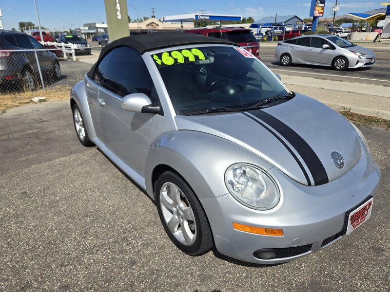 2006 Volkswagen New Beetle Convertible 2.5  