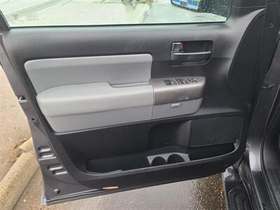 2014 Toyota Sequoia SR5   - Photo 15 - Boise, ID 83714