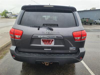 2014 Toyota Sequoia SR5   - Photo 6 - Boise, ID 83714
