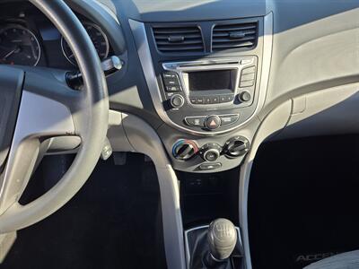 2015 Hyundai ACCENT GLS - Photo 10 - Boise, ID 83714
