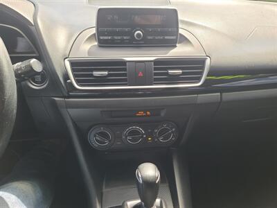 2014 Mazda Mazda3 i Touring   - Photo 10 - Boise, ID 83714